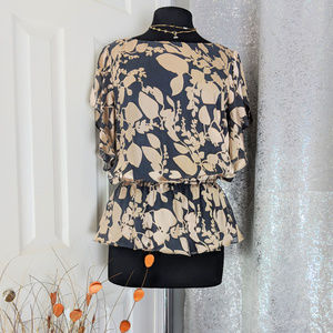 ADRIANNA PAPELL Floral Top Sz L